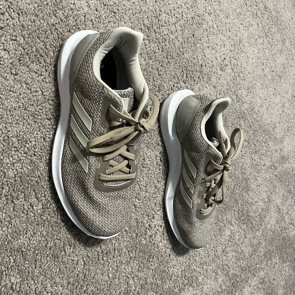Adidas Tan Cloudfoam Cosmic running shoes cloudfoam men’s size 7